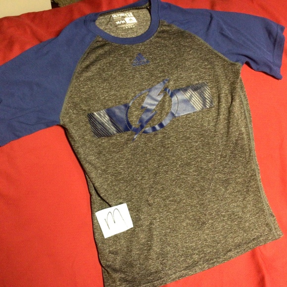 NHL Tampa Bay Lightning tshirt - Picture 1 of 2